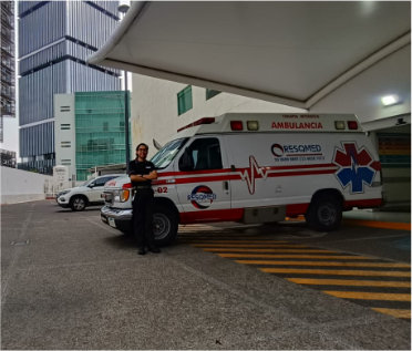 Renta de ambulancia equipada
